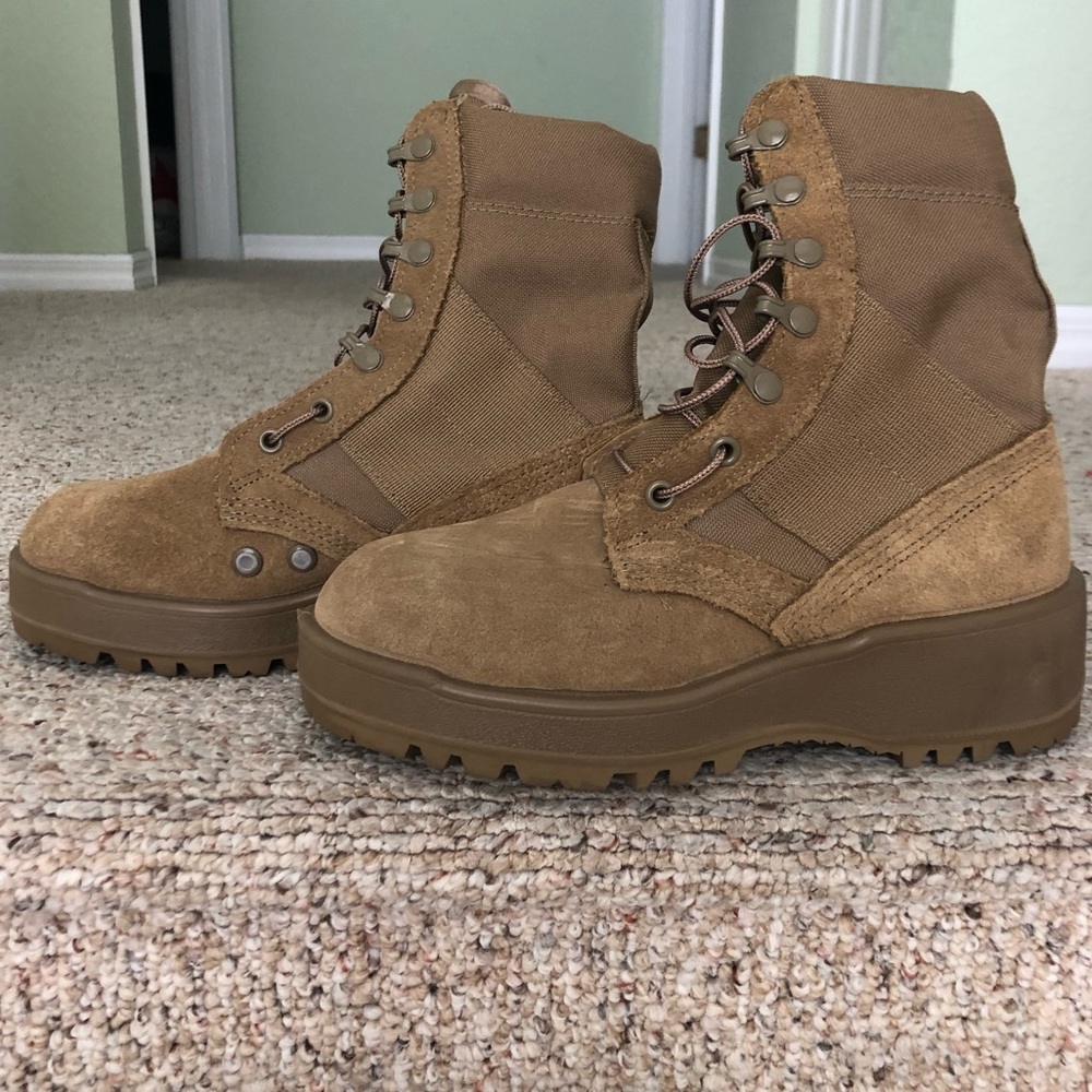 Vibram Hot Weather Army Combat Coyote Boots